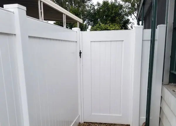 Privacy Vinyl Fence & Gate Installation in Carson, CA