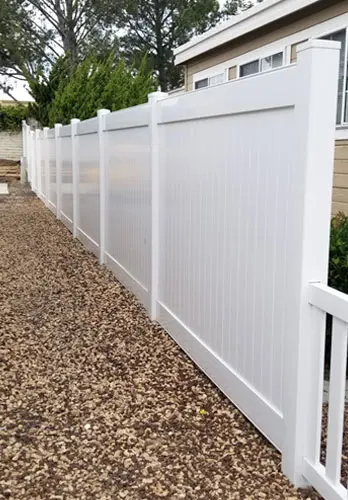 Vinyl Property Line Fence in Carson