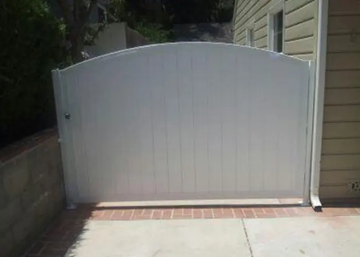 White Privacy Vinyl Driveway Gate