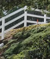 Beverly Hills 3 Rail Fence